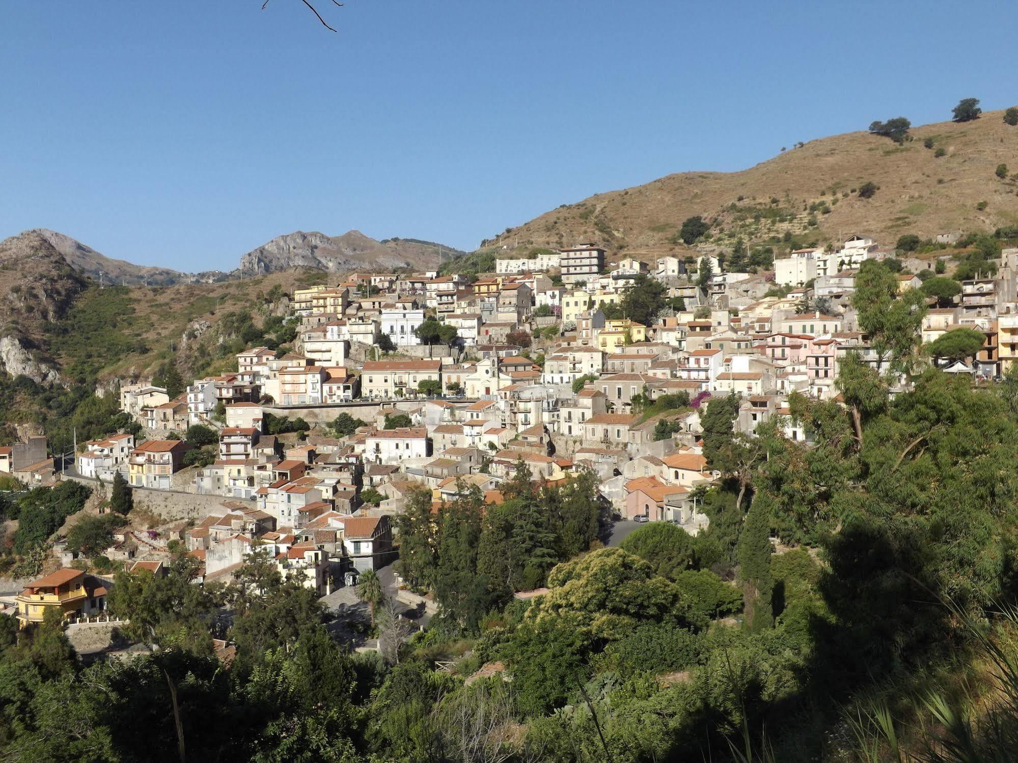 Albergo Diffuso Borgo Gallodoro Bagian luar foto